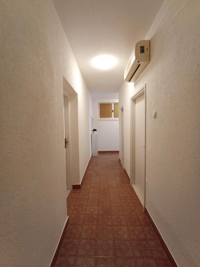 Apartment 70 M From The Beach Podgora Exterior foto